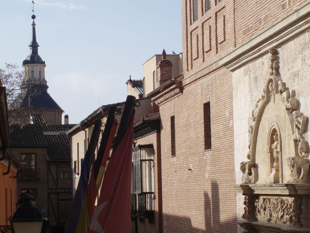 Miguel De Cervantes Alcalá de Henares Exterior photo